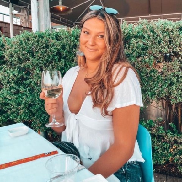 Meet your Posher, Sofia - Picture 1 of 1